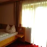 Haus Maria Bed & Breakfast 3*
